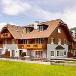 8 By Interhome