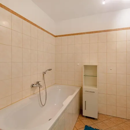 8 By Interhome Apartamento Sankt Margarethen im Lungau