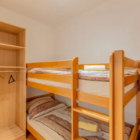 8 By Interhome *